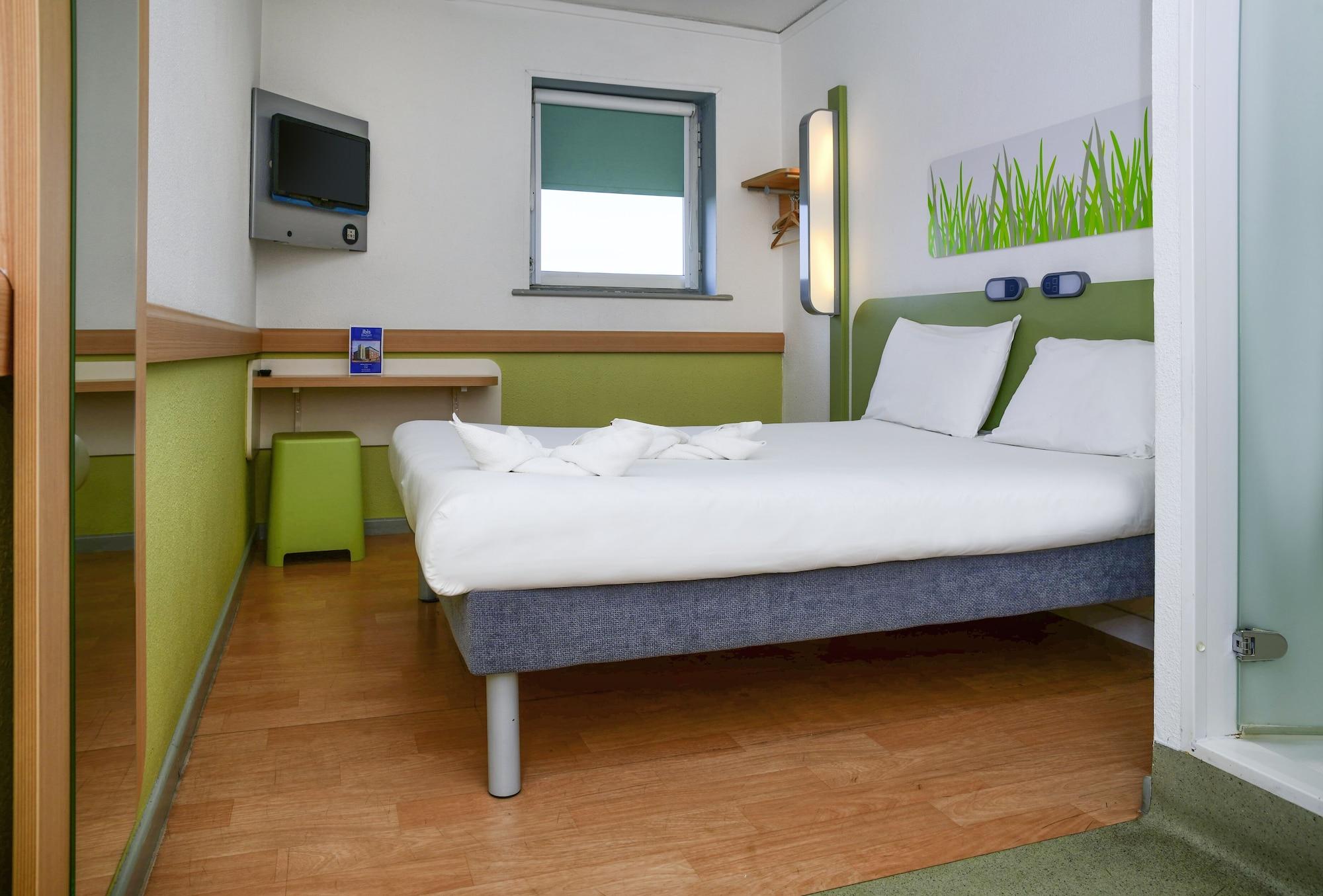 Ibis Budget Tours Nord Esterno foto