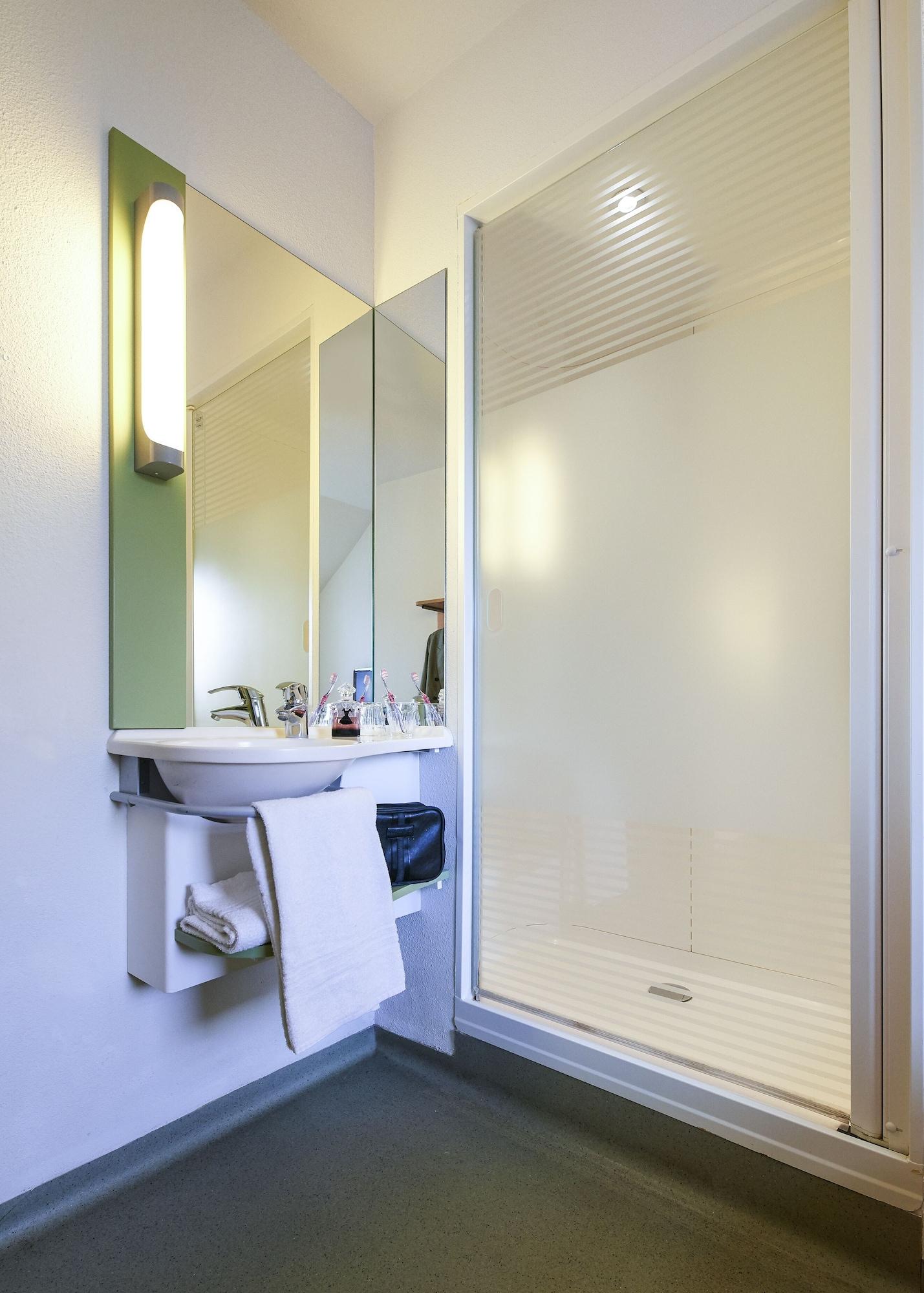 Ibis Budget Tours Nord Esterno foto
