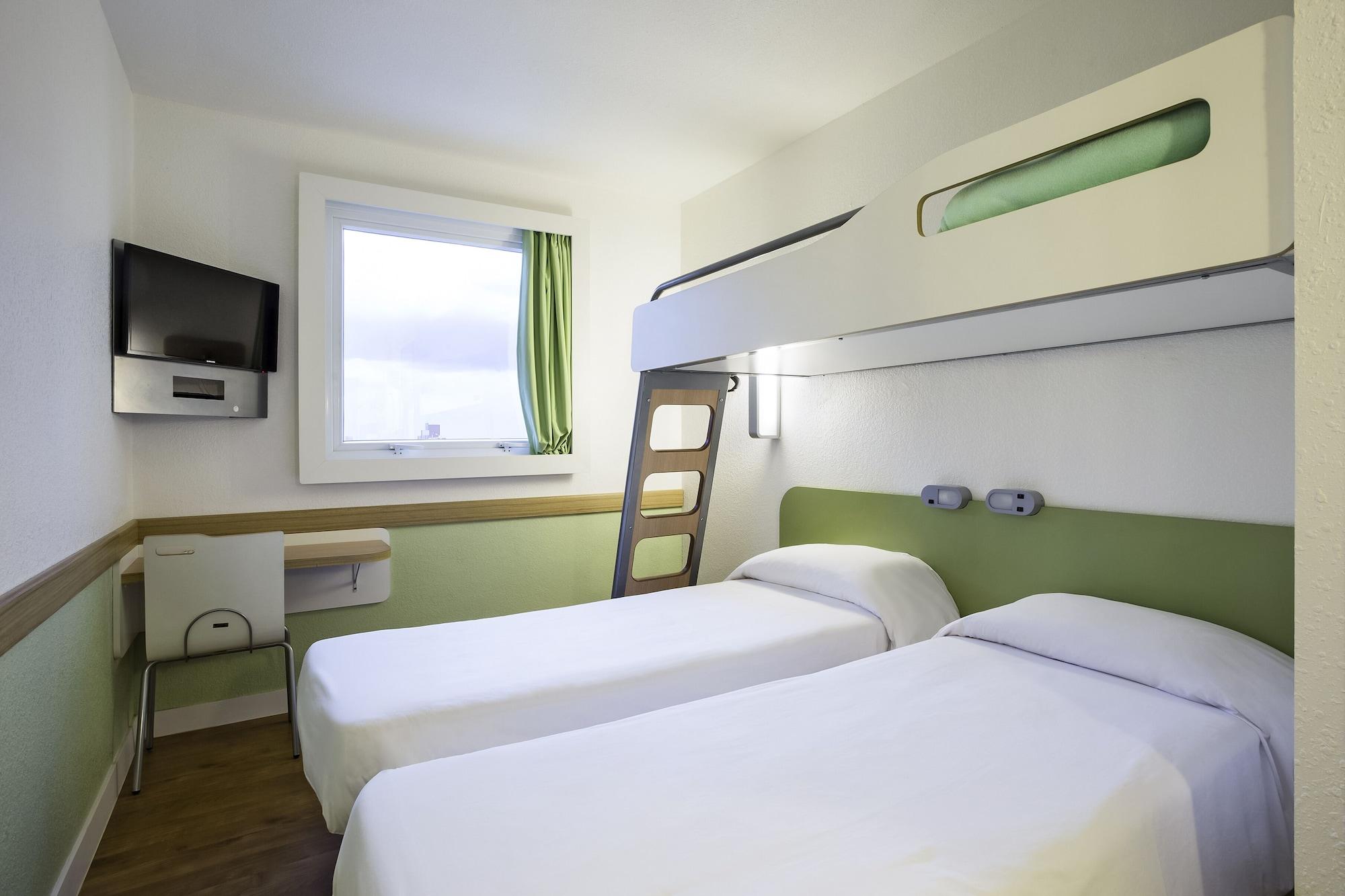 Ibis Budget Tours Nord Esterno foto