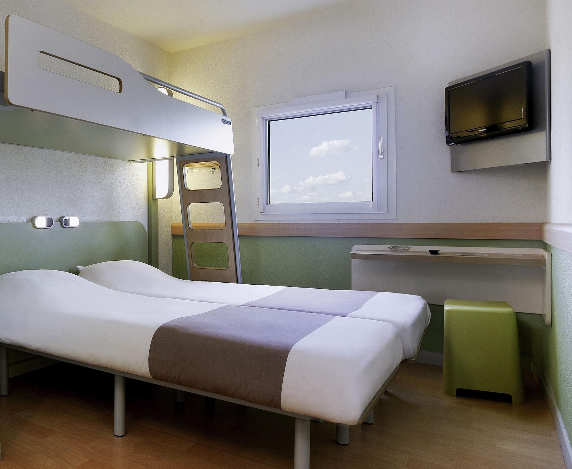 Ibis Budget Tours Nord Esterno foto