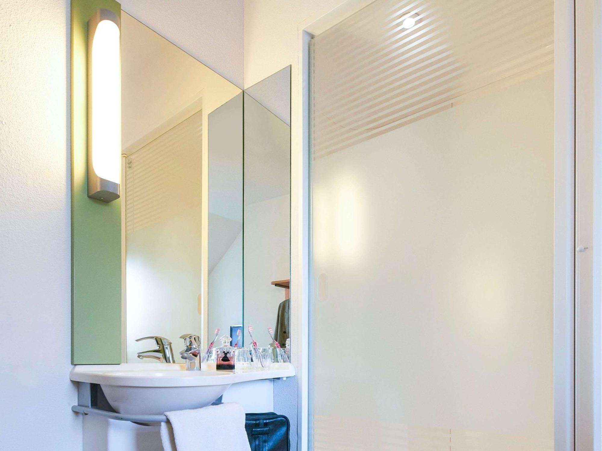 Ibis Budget Tours Nord Esterno foto