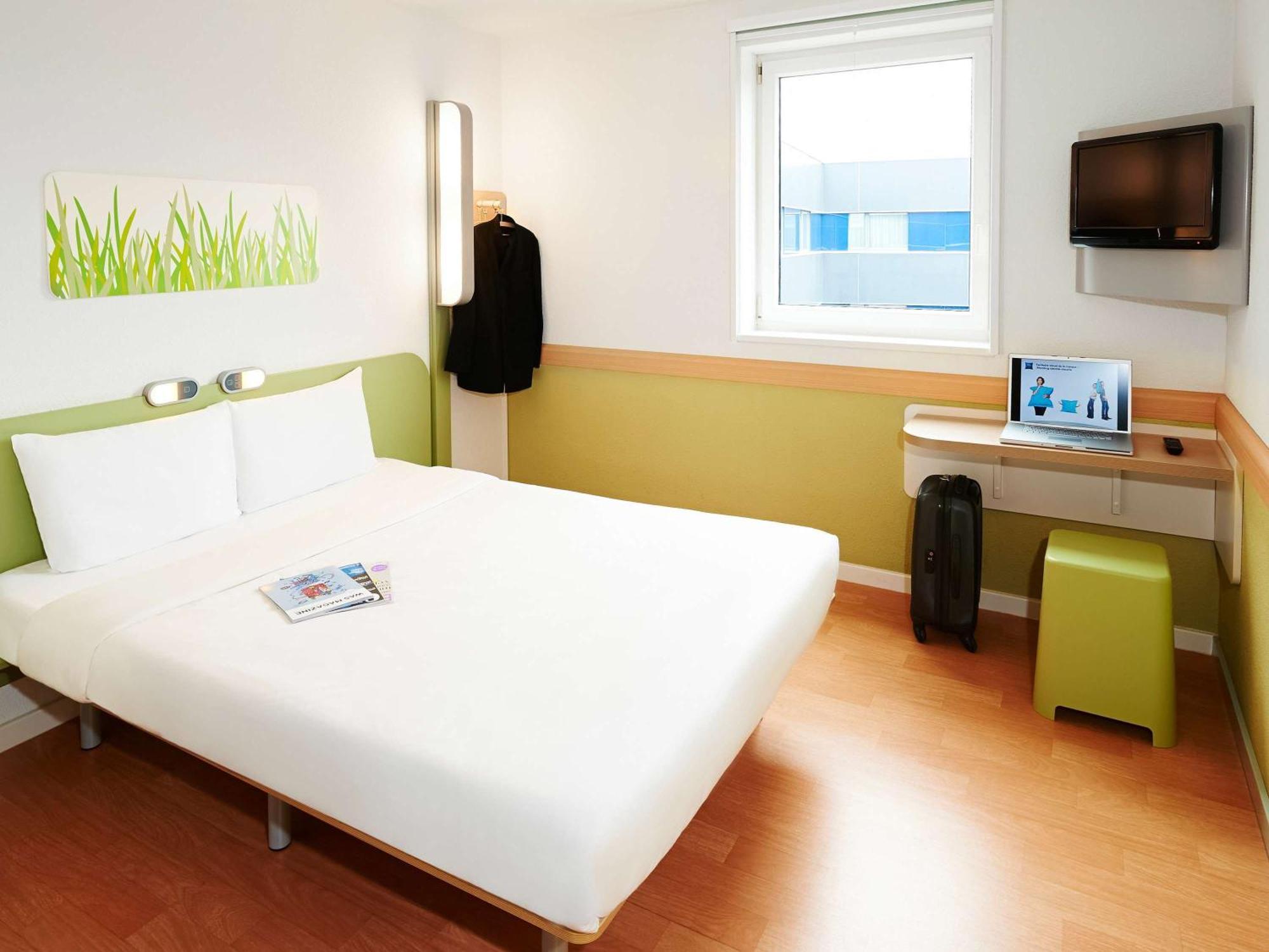Ibis Budget Tours Nord Esterno foto