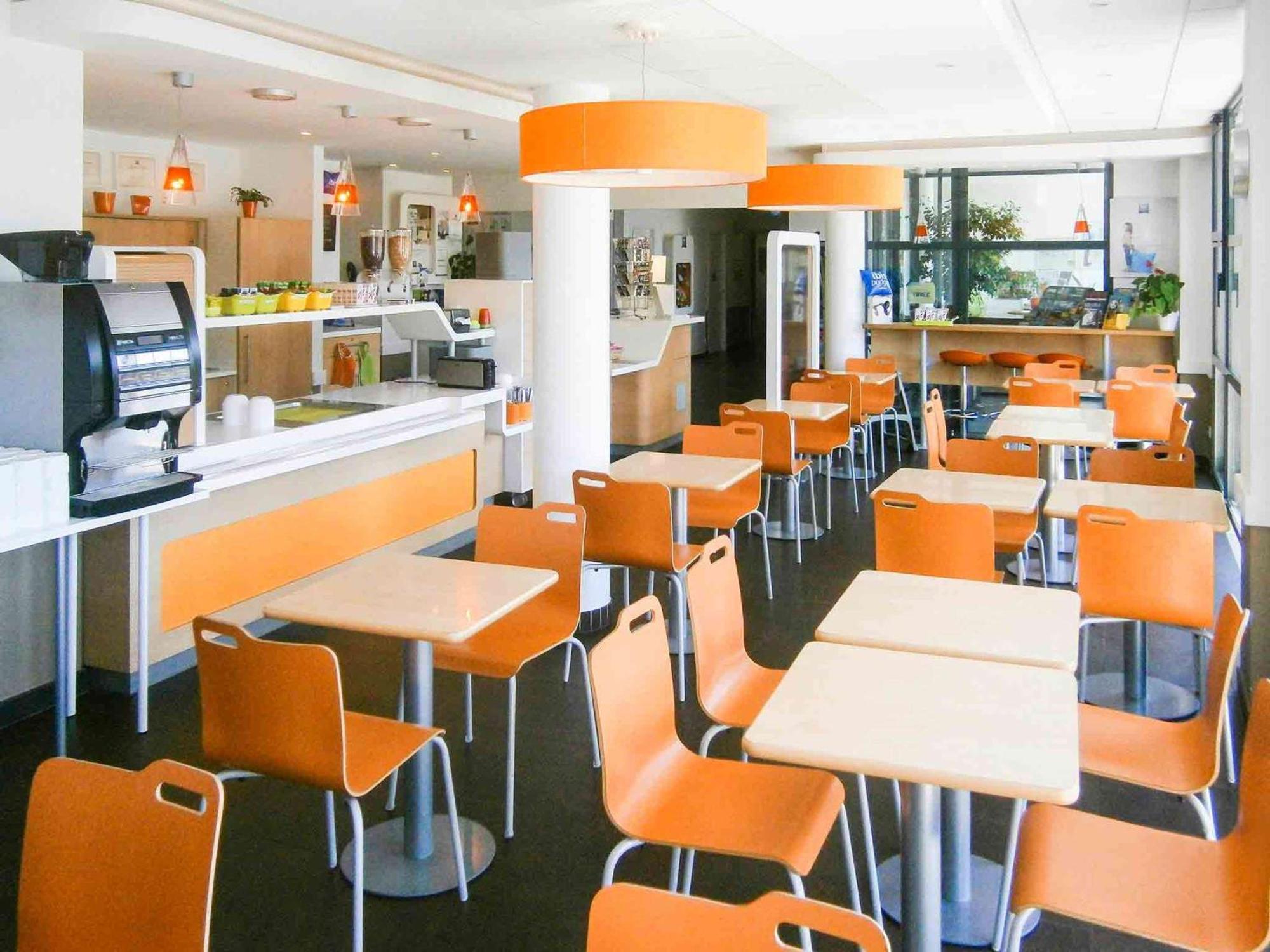 Ibis Budget Tours Nord Esterno foto