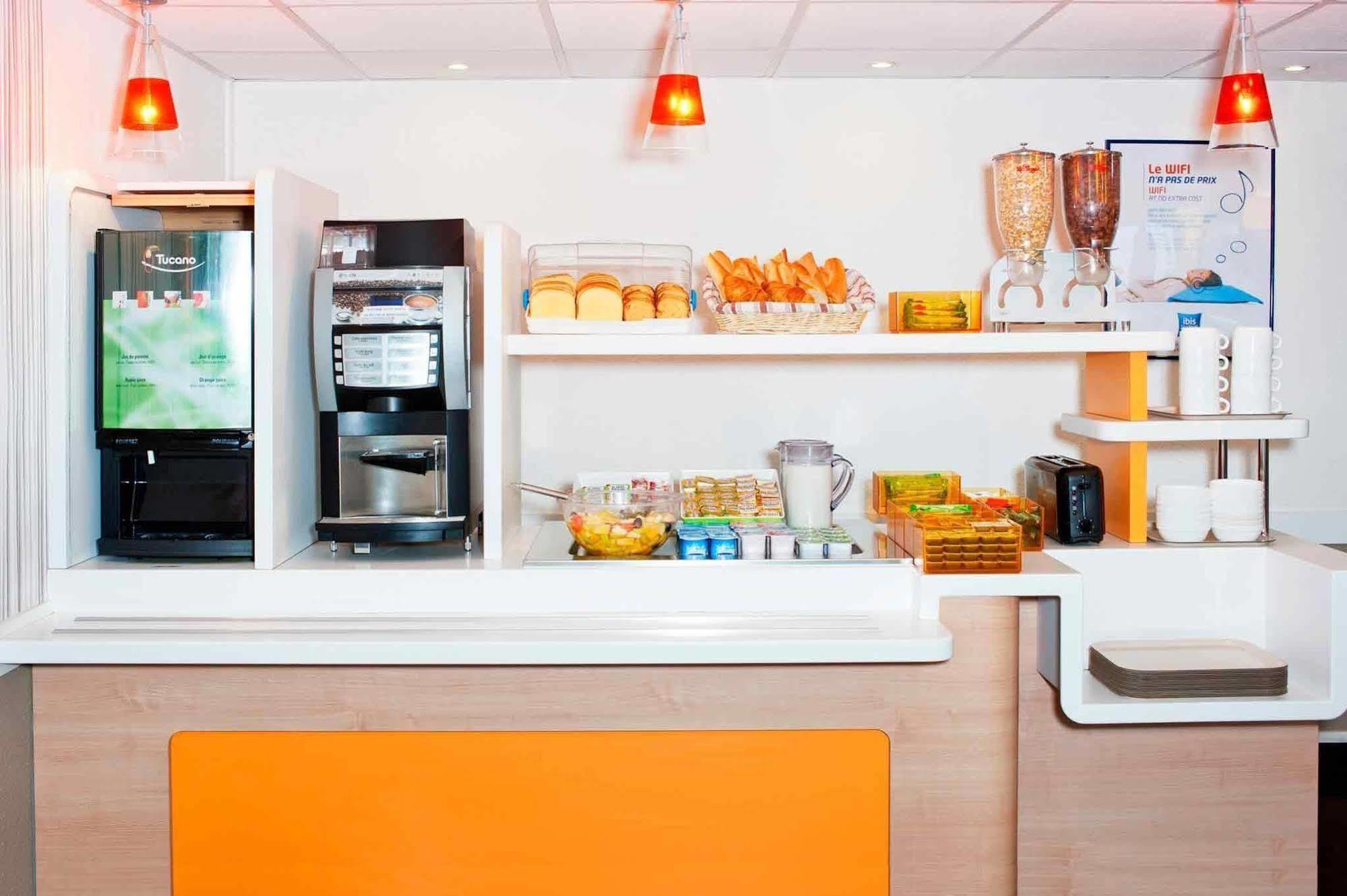 Ibis Budget Tours Nord Esterno foto